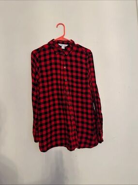 Old Navy Red and Black Plaid Button-Down Shirt